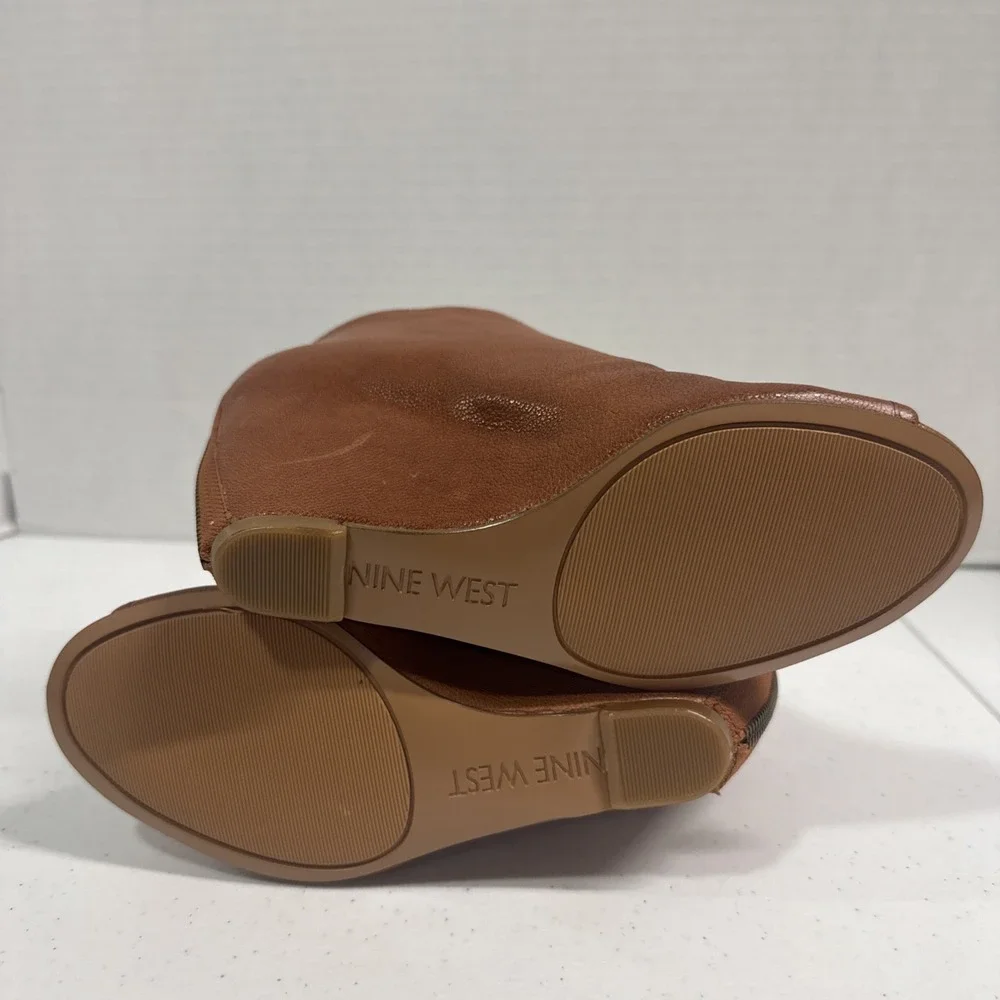 Nine West Leather Wedge Heel Booties Size 5M Brown Peep Toe Shoes Back Zip NEW
